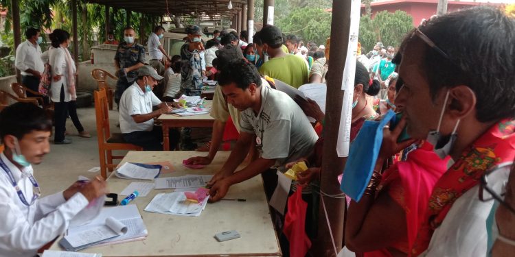 सुनसरीमा उत्साहका साथ उम्मेदबारको मनोनय दर्ता