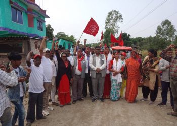 नेकपा माओवादी केन्द्रका उम्मेदबारहरु घरदैलौमा व्यस्त