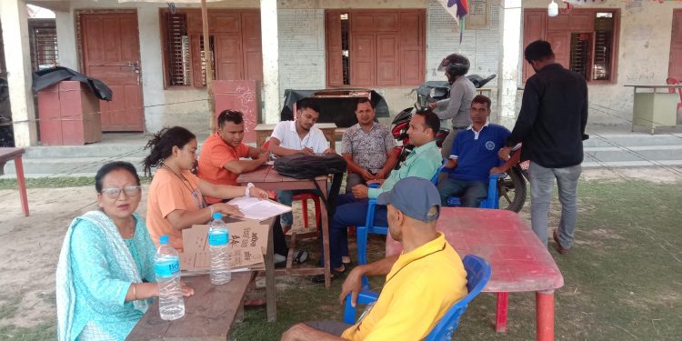 मतदान केन्द्र तयारी अवस्थामा