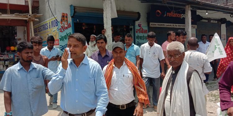 उम्मेदबारहरु आफ्ना मतदाताको घरआगनमा