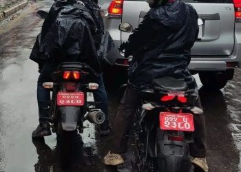 एउटै नम्बरका दुई मोटरसाइकल सक्कली भेटियो, नक्कली खोज्दै प्रहरी