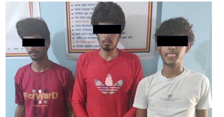नेपाली कर्मचारीको कार नै लुट्ने तीन भारतीय पक्राउ