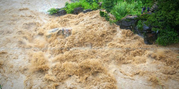 आज यी क्षेत्रका खोला-नदीमा आउनसक्छ अचानक बाढी