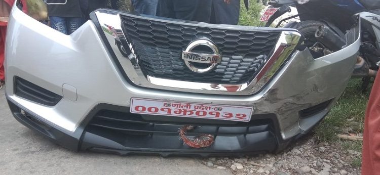 कृषि मन्त्रालयकाको गाडी ठक्करबाट दुईजना घाइते
