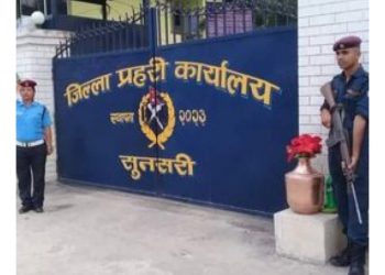 सुनसरीमा ६१ प्रतिवादी एकैदिन पक्राउ, एसपी ढकाल भन्छन्,’ अपराधीक गतिविधि गर्नेलाई खोजीखोजी कार्वाही गर्छु