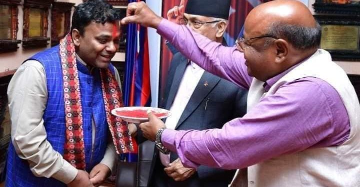 पूर्व राज्य मन्त्री जाकिर हुसैन एमालेमा प्रवेश