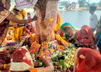 देशै भर हर्षोल्लासका साथ बटसावित्री अर्थात बरसाईत पर्व मनाउँदै