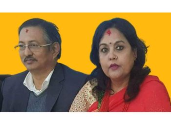 प्रहरी हिरासतमै पुगिन् पती खाँणलाई भेट्न पत्नी मञ्जु