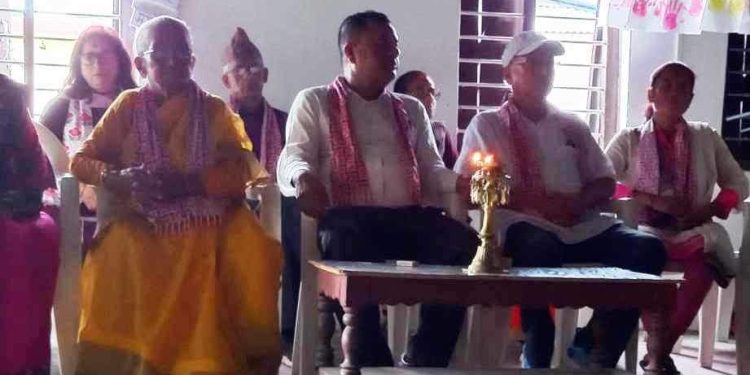 भगवती माविलाई बराल परिवारद्धारा दुईकोठे भवन हस्तान्तरण