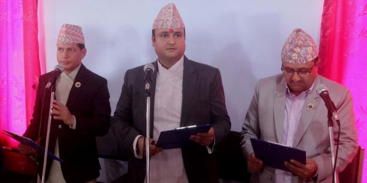 कोशी प्रदेश सरकारमा तीन मन्त्रीद्वारा शपथ
