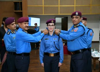 प्रहरी महानिरीक्षकबाट प्रहरी अधिकृतहरू दर्ज्यानी चिन्हद्वारा सुशोभित 