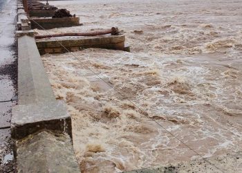 सप्तकोशी नदीमा पानीको बहाव घट्दै