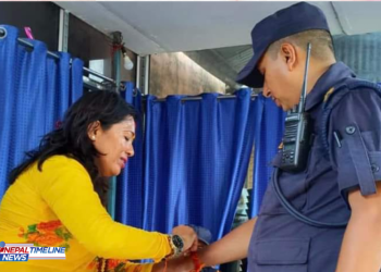 प्रदेश सांसदले सुरक्षाकर्मीलाइ राखि बाधेर रक्षा बन्धन उल्लासका साथ मनाए 