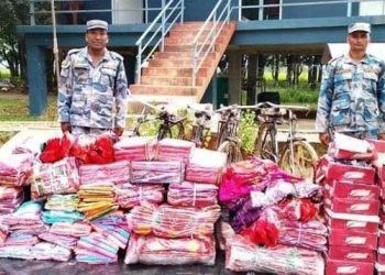 सशस्त्र प्रहरीद्वारा झण्डै १३ लाख रूपैयाँको चौरीपैठारीका सामान बरामद