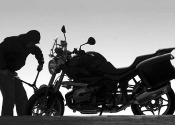 कोशीबाट मोटरसाईकल चोरी गर्ने भोक्राहा नरसिंह ३ का यादव पक्राउ