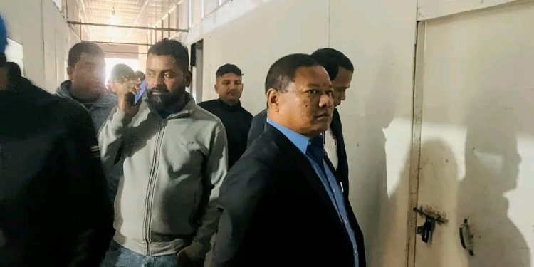 दुहबी नगर अस्पतालको आकस्मिक अनुगमन, नगरप्रमुख द्वारा कडाइका साथ काम गर्न निर्देशन   