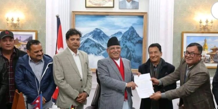 प्रदेश प्रहरी अस्पताल इनरुवामै राख्न सर्वदलीय माग गर्दे प्रधानमन्त्रीलाई ज्ञापनपत्र