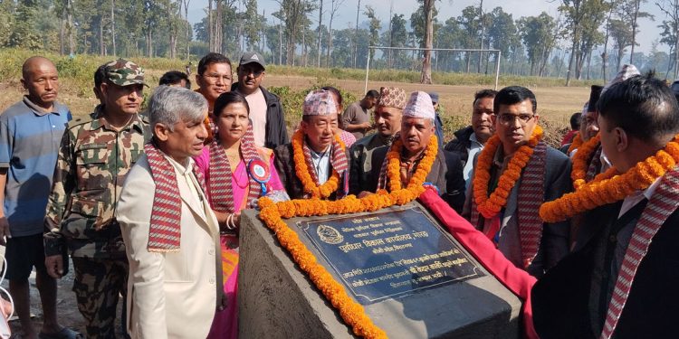 लेटाङ बुधबारे सडक शिलन्यास
