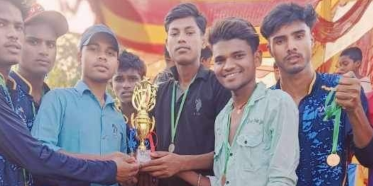 कोशी गाउँपालिका वडा नं ७ मा प्रथम वडा अध्यक्ष क्रिकेट प्रतियोगिता सम्पन्न