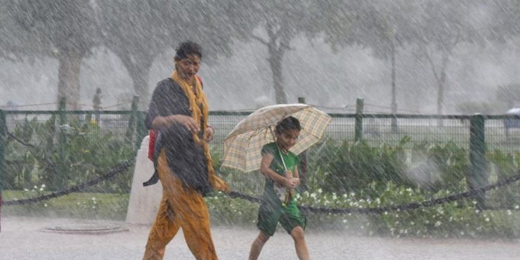 आजको मौसम यी स्थानमा हावाहुरीसहित वर्षा