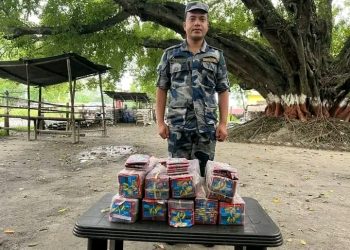 सशस्त्र प्रहरी लौकहीले भारतबाट अवैध रूपमा ल्याएको ६० हजार मूल्य बराबरको पटका बरामद