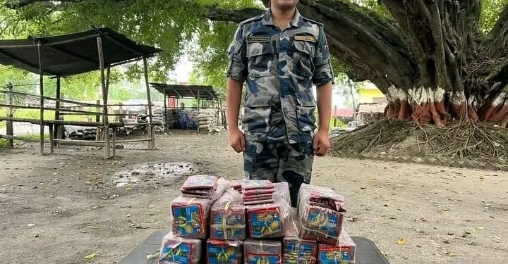 सशस्त्र प्रहरी लौकहीले भारतबाट अवैध रूपमा ल्याएको ६० हजार मूल्य बराबरको पटका बरामद