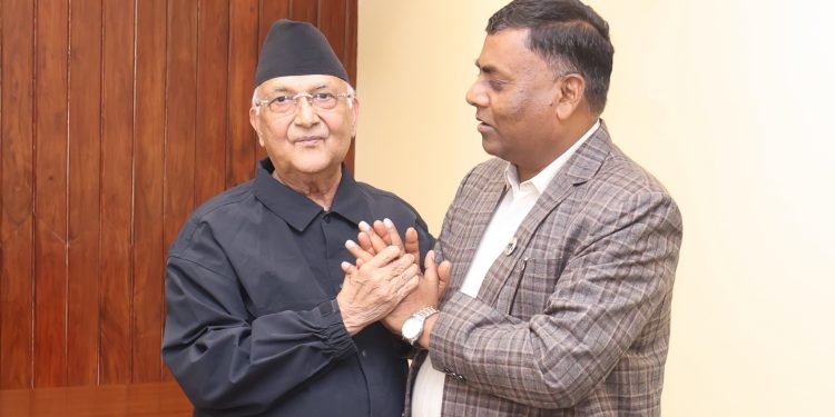 कोशी प्रदेश पर्यटन प्रवर्द्धनबारे प्रधानमन्त्री ओलीसँग छलफल, पर्यटन वर्ष २०८२ को तयारी तीव्र