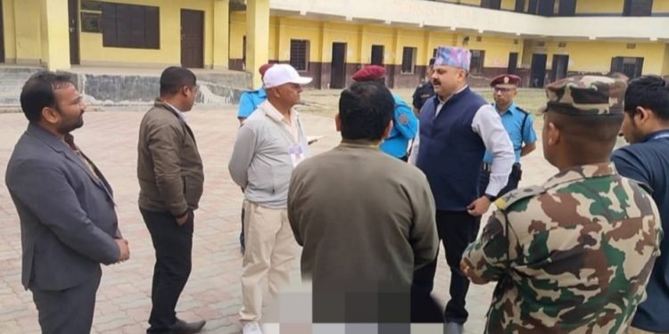 एसईई परीक्षा केन्द्रमा अनियमितता: १० हजार घुस लिएको खुलासा, ४ शिक्षक गार्ड निष्कासन